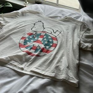 Women snoopy cropped shirt